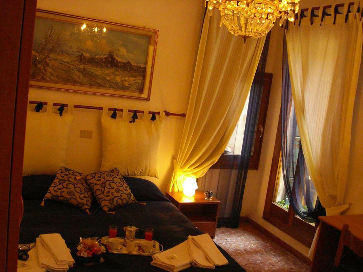 Venice Rainbow Hotel Exterior photo